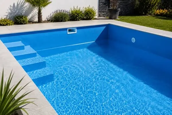 Pintura de piscinas de obra en Burgos